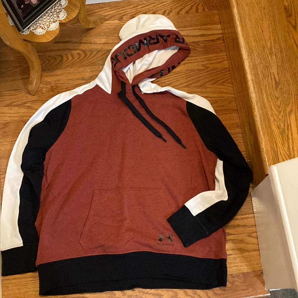 Under Armour Red and Black Sweatshirt